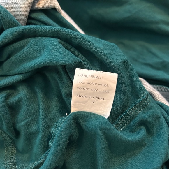 Elegant Teal Pajama Set with White Accents - Picture 6 of 7